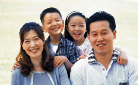 Family w. Two Kids