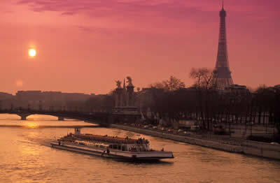 Eiffel tower at sunrise