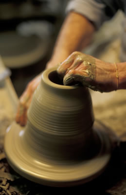 Springfield Pottery presents its Holiday Sale